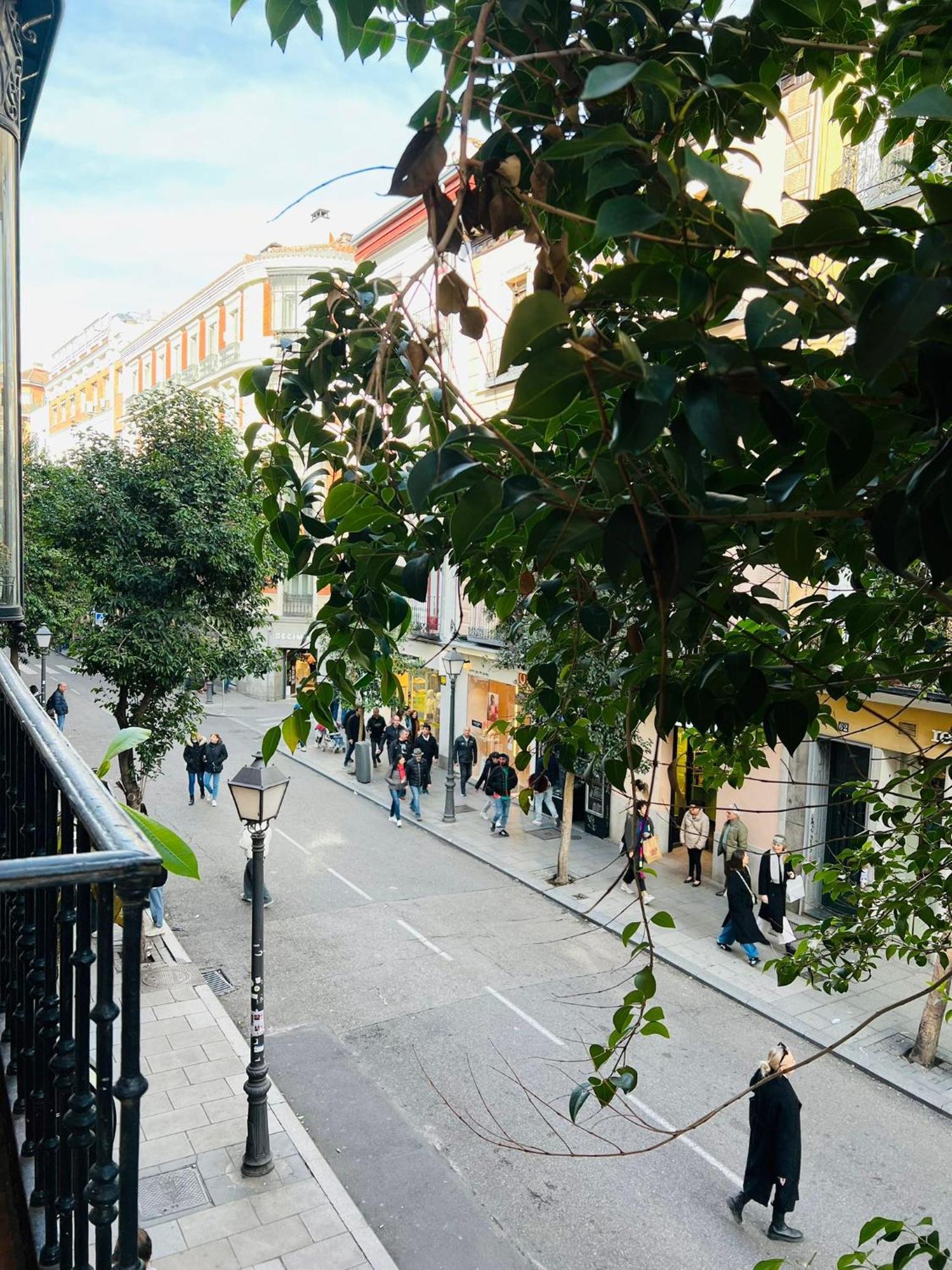 Urban Rooms Fuencarral Madrid Exterior foto